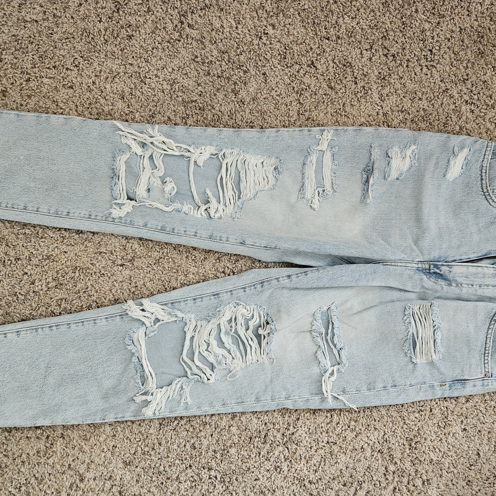 H&M Light Blue Distressed Jeans